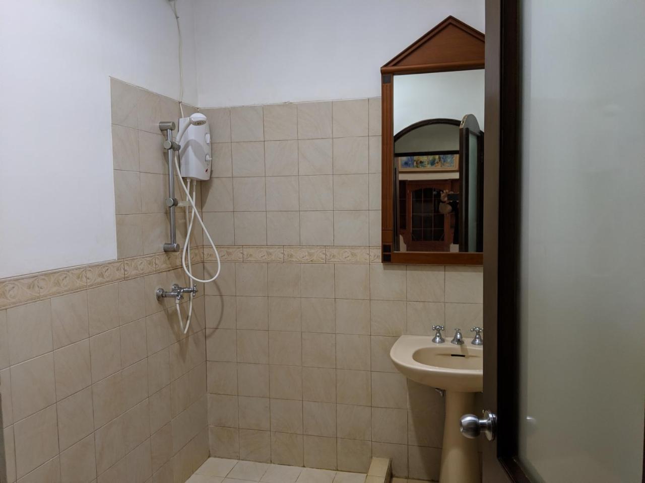 ג'קרטה My Home By Flat06 מראה חיצוני תמונה